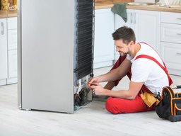 چرا یخچال خنک نمی‌کند؟ 10 دلیل مهم در خنک نشدن یخچال