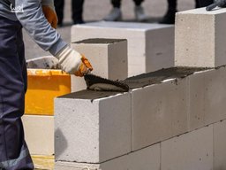 یک بنا چه کاری می کند؟ | آشنایی با شغل بنایی