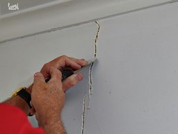 علت ترک خوردن گچکاری چیست؟ 10 دلیل ترک خوردن گچ دیواری