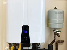 آبگرمکن بدون مخزن چگونه آبگرمکنی است ؟ و آبگرمکن مخزن دار بهتر است یا بدون مخزن ؟