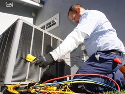 نصاب کولر کیست؟ آشنایی با شغل نصاب کولر 