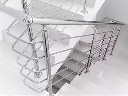 مقایسه کنید که کدام نرده برای خانه شما مناسب تر است ؟!