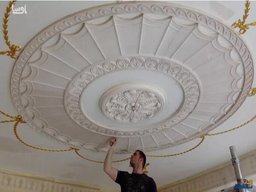 گچ کاری و گچ بری چگونه شغلی است ؟ و انواع آن ها