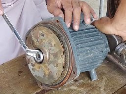 چگونه بفهمیم پمپ آب سوخته است؟ علائم و راه‌حل‌ها