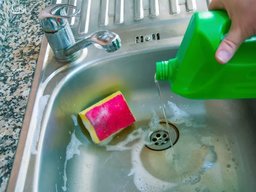 وایتکس برای چاه فاضلاب؟! ۳ روش جایگزین بی‌خطر