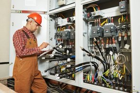 برقکار صنعتی و برقکاری شرکت ها